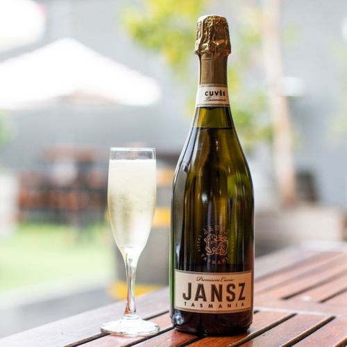 Rượu vang sủi Úc Jansz Tasmania Premium Cuvée